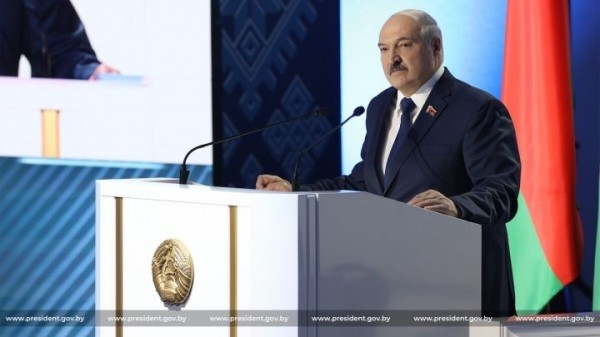 Лукашенко назвал условия своего ухода из власти Лукашенко назвал условия своего ухода из власти