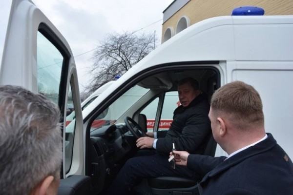 На автобазе медучреждений Бреста появилось два новых автомобиля скорой