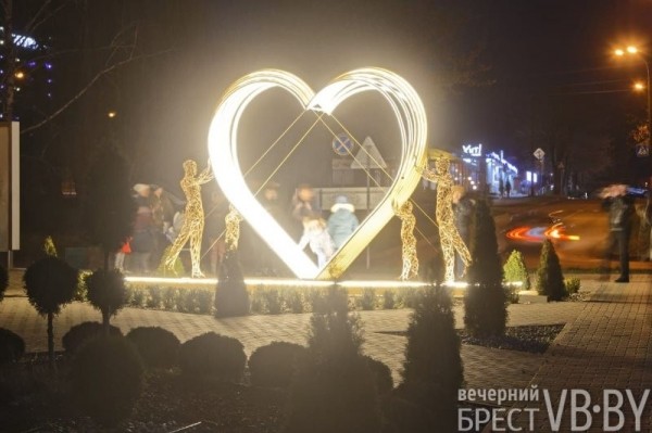Предновогодний Брест. Фоторепортаж