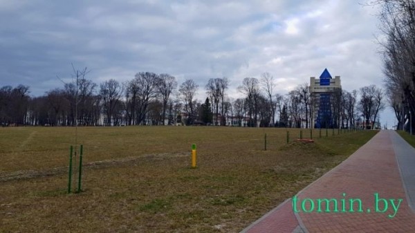 Весна в городском саду Бреста