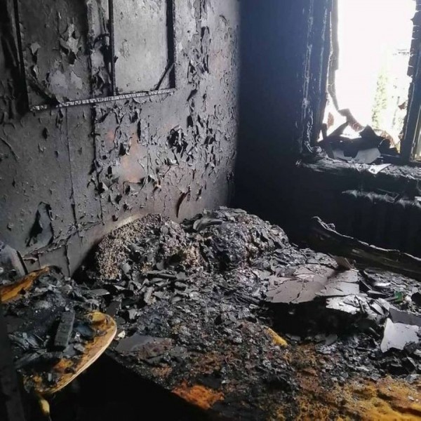 Семья из Кобрина, потерявшая 16 марта дом из-за пожара, просит о помощи Семья из Кобрина, потерявшая 16 марта дом из-за пожара, просит о помощи