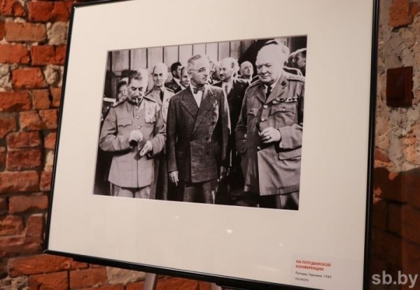 Экспозиция фоторабот «Знамя Победы» открылась в Бресте