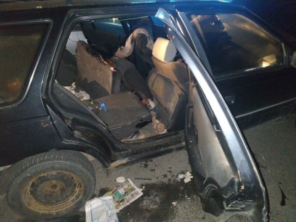 В Бресте на Суворова горел автомобиль Peugeot