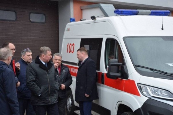 На автобазе медучреждений Бреста появилось два новых автомобиля скорой