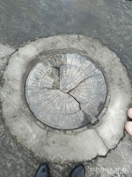 
                Вот такой люк возле остановки на ул.Костюшко в Бресте
            