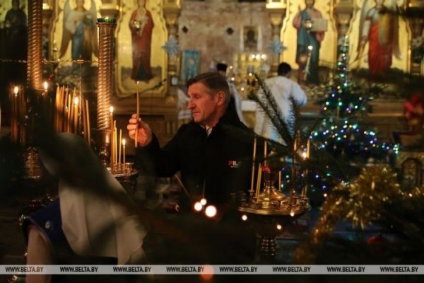 Праздничное богослужение в честь Рождества Христова в Свято-Николаевском гарнизонном соборе в Бресте