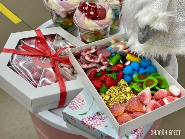 Выбирай! Насыпай! Покупай! Огромный выбор вкуснейшего мармелада по одной цене в магазине «Мятный Кит». Отличный подарок к 8 Марта Выбирай! Насыпай! Покупай! Огромный выбор вкуснейшего мармелада по одной цене в магазине «Мятный Кит». Отличный подарок к 8 Марта