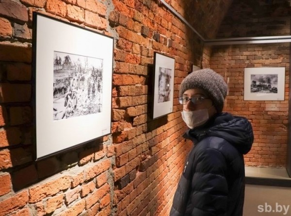 Экспозиция фоторабот «Знамя Победы» открылась в Бресте