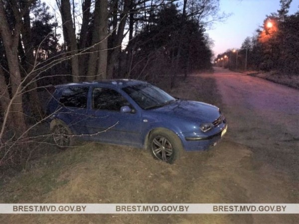 2,46 промилле алкоголя. В Бресте сотрудники ГАИ задержали пьяного бесправника 2,46 промилле алкоголя. В Бресте сотрудники ГАИ задержали пьяного бесправника