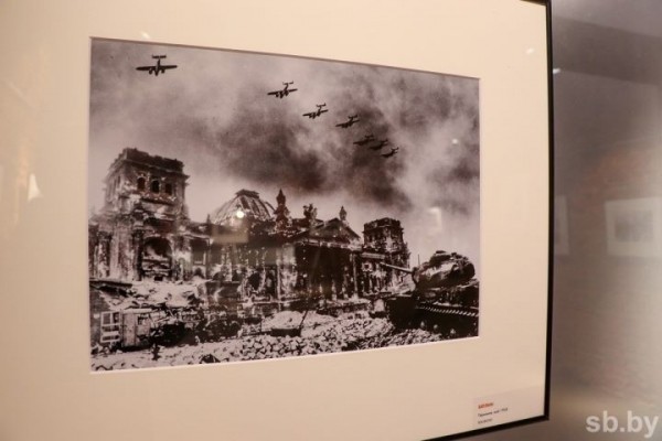 Экспозиция фоторабот «Знамя Победы» открылась в Бресте