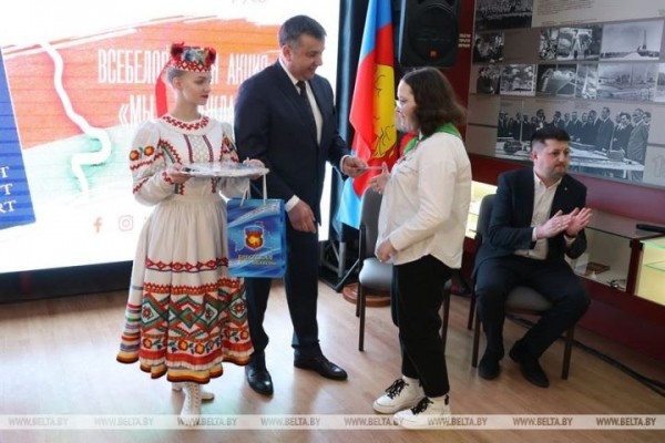 Более 20 талантливых школьников области получили паспорта в Брестской крепости