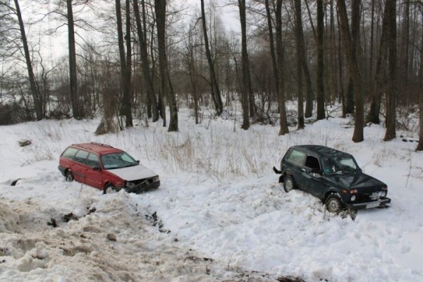 В Ивацевиском райне водитель «Фольксвагена» с 2,5 промилле алкоголя врезался в «Ниву»