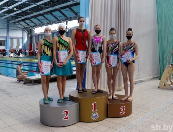 Открытое первенство по синхронному плаванию среди девочек и смешанных дуэтов прошло в Бресте. Фоторепортаж Открытое первенство по синхронному плаванию среди девочек и смешанных дуэтов прошло в Бресте. Фоторепортаж