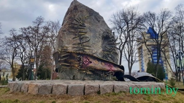 Весна в городском саду Бреста