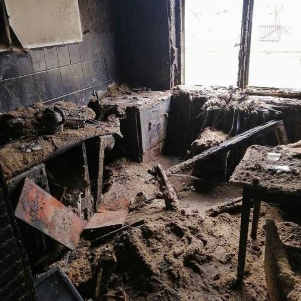 Семья из Кобрина, потерявшая 16 марта дом из-за пожара, просит о помощи Семья из Кобрина, потерявшая 16 марта дом из-за пожара, просит о помощи