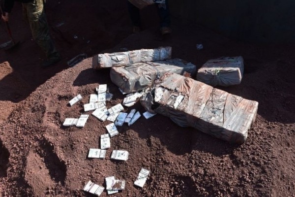 Задержана преступная группа занимавшаяся контрабандой сигарет через границу в поездах Задержана преступная группа занимавшаяся контрабандой сигарет через границу в поездах