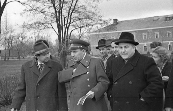 Поехали! — в историю о том, как космонавты навещали Брест