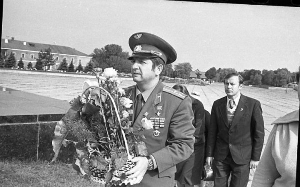 Поехали! — в историю о том, как космонавты навещали Брест