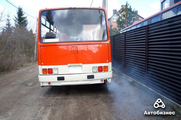 Белорус восстанавливает «Икарус 256». Получается лайнер в детство Белорус восстанавливает «Икарус 256». Получается лайнер в детство