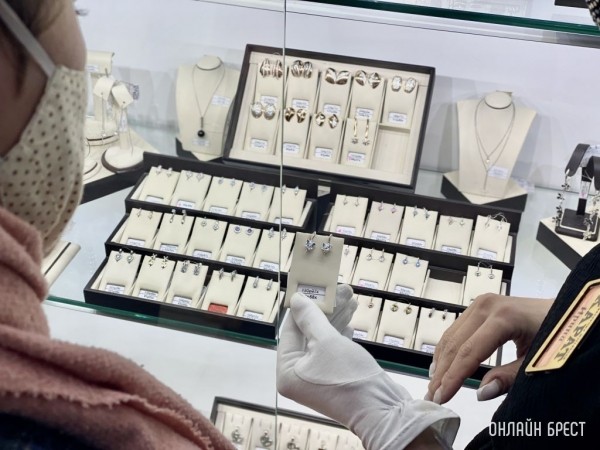 ВАМ СКИДКИ ДО 90% на ювелирные изделия! Ювелирные магазины «7 КАРАТ» празднуют в Бресте свое 10-летие!