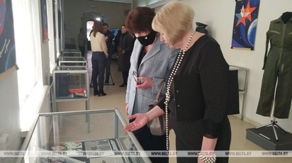 Выставку к юбилею первого полета человека в космос открыли в областном краеведческом музее в Бресте Выставку к юбилею первого полета человека в космос открыли в областном краеведческом музее в Бресте