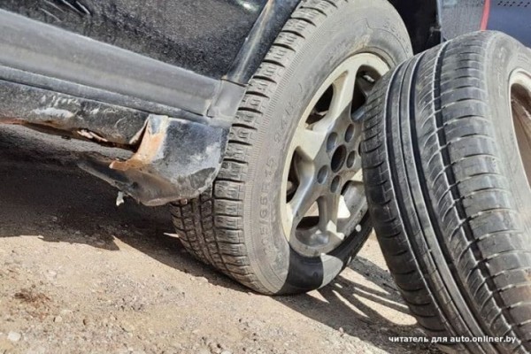 Драматичная авария в центре Гродно: можно было бы списать на скорость, но у водителя претензии к шиномонтажу Драматичная авария в центре Гродно: можно было бы списать на скорость, но у водителя претензии к шиномонтажу