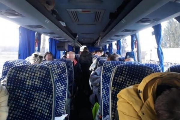 В Украину не пустили автобус из Беларуси: у всех пассажиров — поддельные справки о ПЦР-тестах В Украину не пустили автобус из Беларуси: у всех пассажиров — поддельные справки о ПЦР-тестах