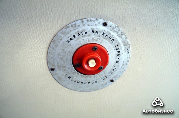 Белорус восстанавливает «Икарус 256». Получается лайнер в детство Белорус восстанавливает «Икарус 256». Получается лайнер в детство