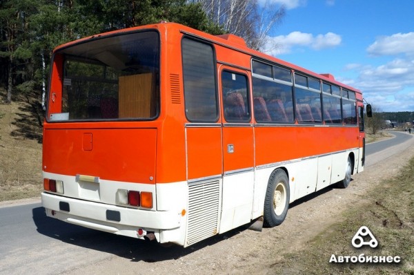 Белорус восстанавливает «Икарус 256». Получается лайнер в детство Белорус восстанавливает «Икарус 256». Получается лайнер в детство