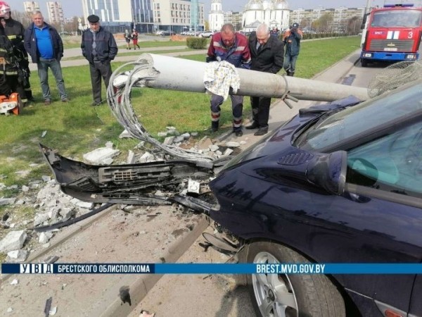 Водителю стало плохо. Стали известны подробности ДТП на проспекте Республики в Бресте