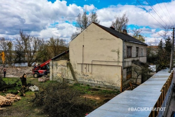 
                Возле Набережной сносят дома для строительства ЖК «Жемчужины Бреста»
            