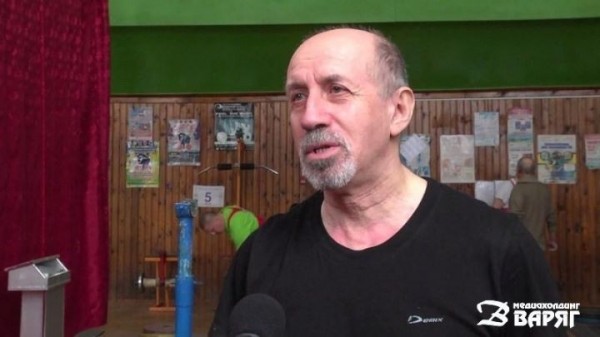 Возраст спорту не помеха. Ветераны тяжелой атлетики соревновались в Пинске