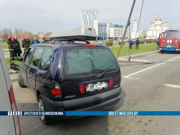 Водителю стало плохо. Стали известны подробности ДТП на проспекте Республики в Бресте