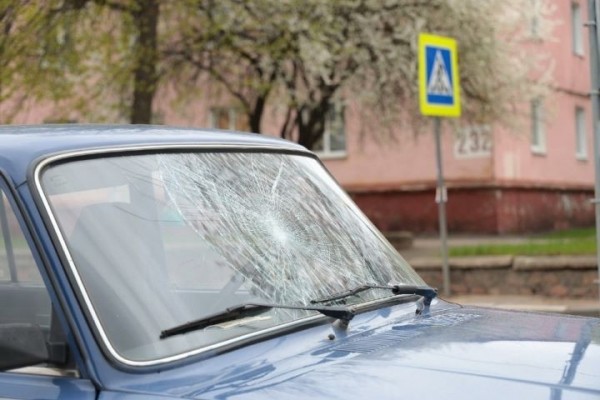 Женщину сбил на пешеходном переходе автомобиль в Барановичах Женщину сбил на пешеходном переходе автомобиль в Барановичах