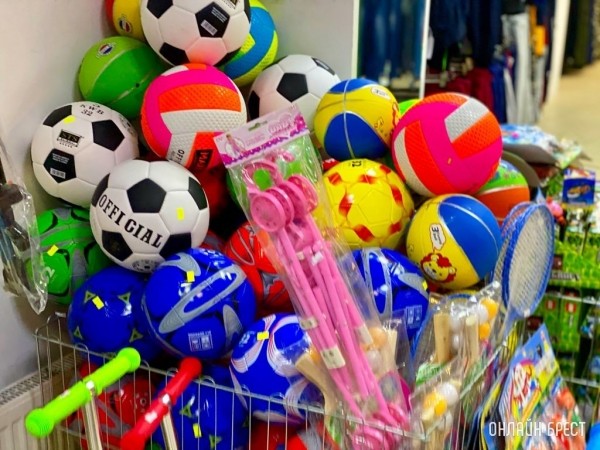 За летними новинками – в магазин «Парадайс»: Новый привоз одежды и обуви для всей семьи по низким ценам в Бресте За летними новинками – в магазин «Парадайс»: Новый привоз одежды и обуви для всей семьи по низким ценам в Бресте