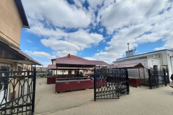 «Пробираемся в Россию за товаром, как партизаны». Как и чем живут продавцы рынка в Барановичах «Пробираемся в Россию за товаром, как партизаны». Как и чем живут продавцы рынка в Барановичах