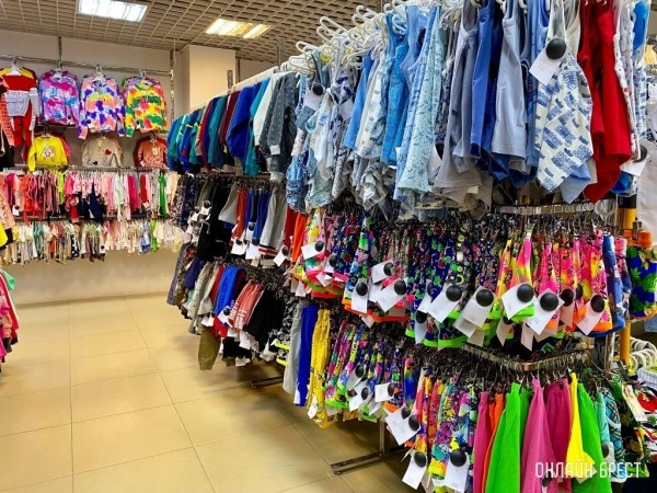 За летними новинками – в магазин «Парадайс»: Новый привоз одежды и обуви для всей семьи по низким ценам в Бресте За летними новинками – в магазин «Парадайс»: Новый привоз одежды и обуви для всей семьи по низким ценам в Бресте