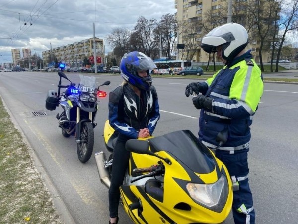 В Бресте усилен контроль за водителями мототранспорта В Бресте усилен контроль за водителями мототранспорта
