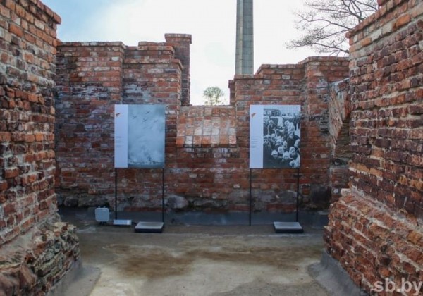 В руинах Белого дворца Брестской крепости открылась фотовыставка