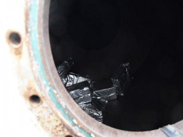 Польские таможенники нашли сигареты в газовозе из Беларуси Польские таможенники нашли сигареты в газовозе из Беларуси