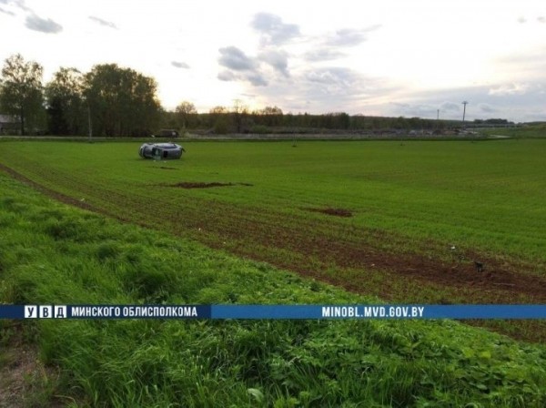 Пьяный брестчанин перевернулся на машине Пьяный брестчанин перевернулся на машине
