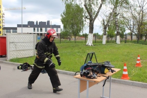 В Бресте определили лучшего спасателя-пожарного дежурной смены городского отдела по ЧС В Бресте определили лучшего спасателя-пожарного дежурной смены городского отдела по ЧС