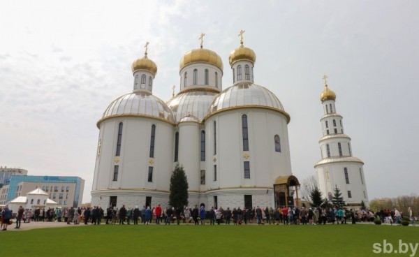Брест готовится к Пасхе. Фоторепортаж