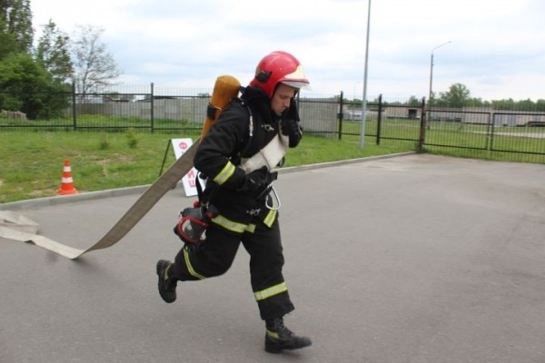 В Бресте определили лучшего спасателя-пожарного дежурной смены городского отдела по ЧС В Бресте определили лучшего спасателя-пожарного дежурной смены городского отдела по ЧС