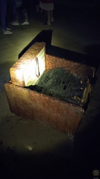 В Каменце на пожаре спасли троих человек. Двое из них в реанимации. МЧС рассказало подробности В Каменце на пожаре спасли троих человек. Двое из них в реанимации. МЧС рассказало подробности