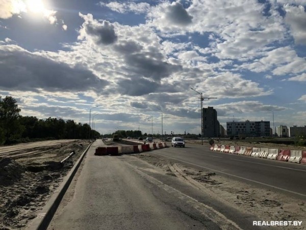 В Бресте на пересечении улиц Бориса Маслова и Ковельское шоссе запрещено движение В Бресте на пересечении улиц Бориса Маслова и Ковельское шоссе запрещено движение