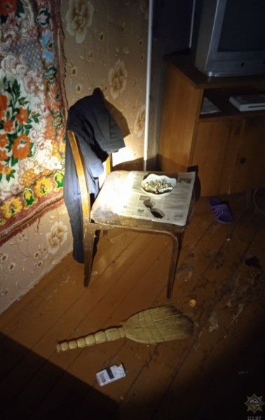 В Каменце на пожаре спасли троих человек. Двое из них в реанимации. МЧС рассказало подробности В Каменце на пожаре спасли троих человек. Двое из них в реанимации. МЧС рассказало подробности