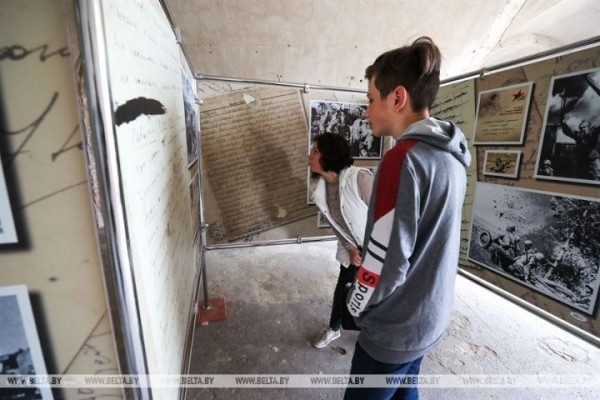 Фотовыставка «Судьбы, сложенные в треугольник» проходит в Брестской крепости Фотовыставка «Судьбы, сложенные в треугольник» проходит в Брестской крепости