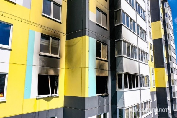 В Бресте на Грюнвальдской произошел серьёзный пожар. Горела квартира (Фото и видео)
В Бресте на Грюнвальдской произошел серьёзный пожар. Горела квартира (Фото и видео)