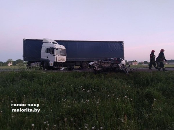 В Малоритском районе произошло страшное ДТП, в котором погиб житель Бреста В Малоритском районе произошло страшное ДТП, в котором погиб житель Бреста